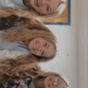 Meet your Posher, Abigail